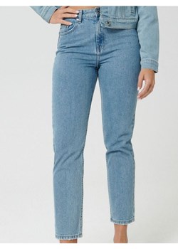 Sinsay - Jeansy mom fit - niebieski ze sklepu Sinsay w kategorii Jeansy damskie - zdjęcie 188011471