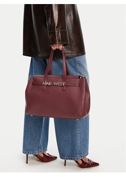 Nine West Torebka EO-Manhattan-Muse-I-LX10192 Bordowy ze sklepu MODIVO w kategorii Torebki damskie - zdjęcie 188013530