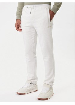 Billabong Spodnie dresowe EBYNP00112 Szary Regular Fit ze sklepu MODIVO w kategorii Spodnie męskie - zdjęcie 188015493