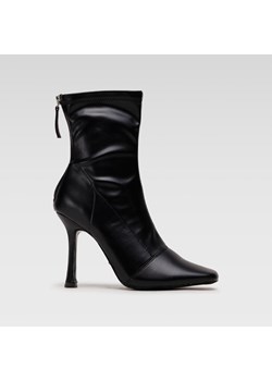 Botki DeeZee LS5641-01 ze sklepu ccc.eu w kategorii Botki - zdjęcie 188019391