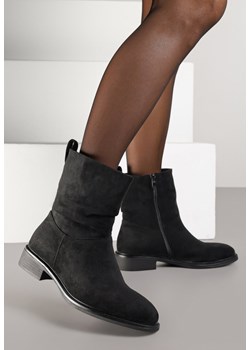 Czarne Marszczone Botki do Kostki Ilonina ze sklepu born2be.pl w kategorii Botki - zdjęcie 188023593