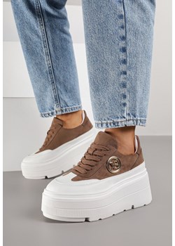 Brązowo-Białe Sneakersy Vices na Platformie Zdobione Okrągłą Aplikacją Wodvire ze sklepu born2be.pl w kategorii Buty sportowe damskie - zdjęcie 188023642