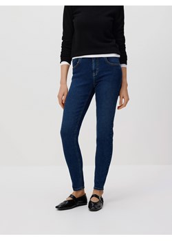 Reserved - Jeansy slim mid rise - granatowy ze sklepu Reserved w kategorii Jeansy damskie - zdjęcie 188028820