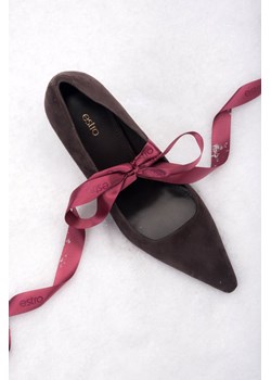 Estro: Ciemnobrązowe buty damskie na obcasie z weluru naturalnego ze sklepu Estro w kategorii Czółenka - zdjęcie 188032574