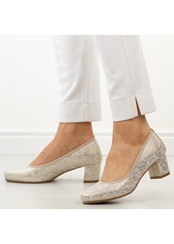 Złote czółenka damskie na obcasie M.Daszyński Sa212-6 ze sklepu suzana.pl w kategorii Czółenka - zdjęcie 188049354