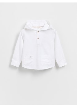 Reserved - Bawełniana koszula z kapturem - biały ze sklepu Reserved w kategorii Koszule chłopięce - zdjęcie 188049702