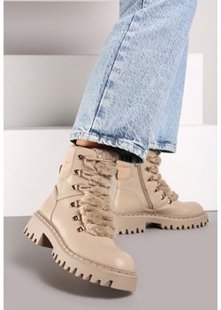 Ciemnobeżowe Causualowe Trapery Zdobione Futerkiem na Języku Charnas ze sklepu born2be.pl w kategorii Workery damskie - zdjęcie 188049731