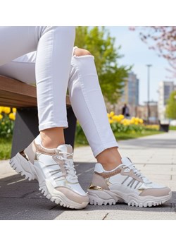 Sznurowane biało beżowe buty sportowe na platformie /G8-2 16805 T683/ ze sklepu Pantofelek24.pl w kategorii Buty sportowe damskie - zdjęcie 188053100