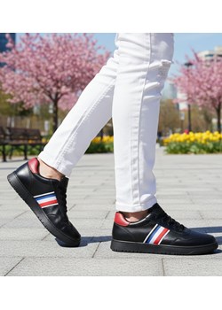 Sznurowane męskie czarne trampki /E2-2 14012 T497/ ze sklepu Pantofelek24.pl w kategorii Trampki męskie - zdjęcie 188053164