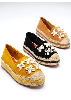 Royalfashion Czarne damskie espadryle na platformie z ozdobami Izira ze sklepu royalfashion.pl w kategorii Espadryle damskie - zdjęcie 188057630