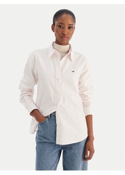 Tommy Jeans Koszula DW0DW19890 Różowy Regular Fit ze sklepu MODIVO w kategorii Koszule damskie - zdjęcie 188058001