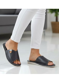 Szare domowe klapki kapcie /C7-1 16245 S165/ ze sklepu Pantofelek24.pl w kategorii Kapcie damskie - zdjęcie 188059491