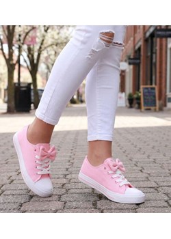 Różowe dziewczęce trampki z kokardą /B7-2 16784 T13-5/ ze sklepu Pantofelek24.pl w kategorii Trampki dziecięce - zdjęcie 188059504