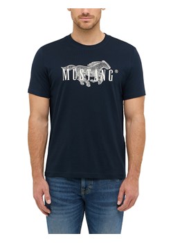Męski T-Shirt Mustang Style Austin Dark Sapphire 1016858 4136 ze sklepu YouNeedit.pl w kategorii T-shirty męskie - zdjęcie 188060110