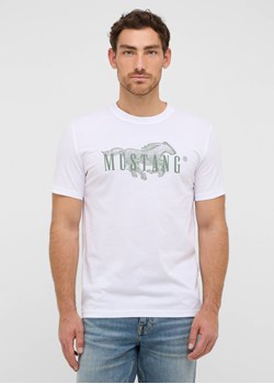 Męski T-Shirt Mustang Style Austin Bright White 1016858 2007 ze sklepu YouNeedit.pl w kategorii T-shirty męskie - zdjęcie 188060223