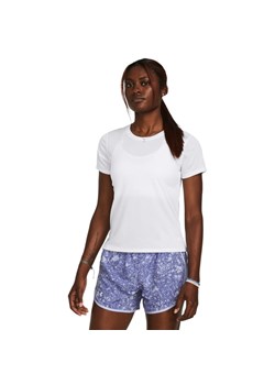 Damska koszulka do biegania Under Armour UA Launch Shortsleeve - biała ze sklepu Sportstylestory.com w kategorii Bluzki damskie - zdjęcie 188061163