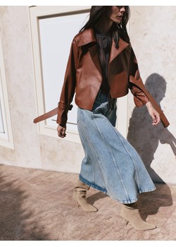 Reserved - Zamszowe kozaki na obcasie - beżowy ze sklepu Reserved w kategorii Kozaki damskie - zdjęcie 188063343