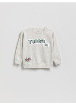 Reserved - Bawełniany longsleeve z nadrukiem - jasnoszary ze sklepu Reserved w kategorii T-shirty chłopięce - zdjęcie 188066812