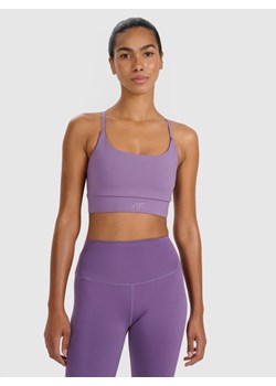 Damski biustonosz treningowy 4F 4FWAW25USBAF173 - fioletowy ze sklepu Sportstylestory.com w kategorii Biustonosze - zdjęcie 188067822