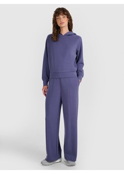 Damskie spodnie dresowe 4F 4FWAW25TTROF1181 - granatowe ze sklepu Sportstylestory.com w kategorii Spodnie damskie - zdjęcie 188069113