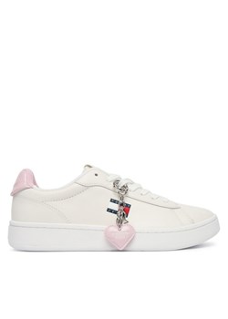 Tommy Jeans Sneakersy Archive '98 Valentines EN0EN03024 Écru ze sklepu MODIVO w kategorii Buty sportowe damskie - zdjęcie 188075083