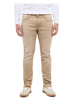 Męskie Spodnie jeansowe Mustang Style Oregon Slim K Tannin 1016807 3142 ze sklepu YouNeedit.pl w kategorii Jeansy męskie - zdjęcie 188078693
