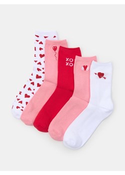 Sinsay - Prążkowane skarpetki z nadrukiem z motywem walentynkowym 5 pack - wielobarwny ze sklepu Sinsay w kategorii Skarpetki damskie - zdjęcie 188083241