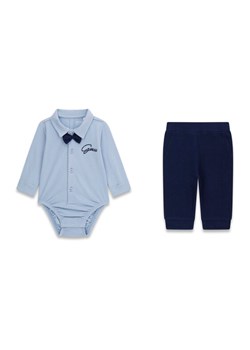 Guess Komplet bluza, body i spodnie dresowe P6RG02 KA6W1 Kolorowy Regular Fit ze sklepu MODIVO w kategorii Komplety niemowlęce - zdjęcie 188083462