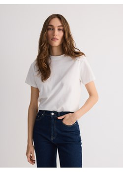 Reserved - Bawełniany t-shirt regular - biały ze sklepu Reserved w kategorii Bluzki damskie - zdjęcie 188087912