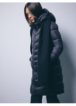 Mohito - Pikowany płaszcz z naturalnym puchem - czarny ze sklepu Mohito w kategorii Płaszcze damskie - zdjęcie 188089273