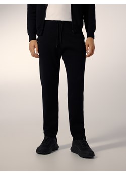 Reserved - Dzianinowe spodnie jogger - czarny ze sklepu Reserved w kategorii Spodnie męskie - zdjęcie 188090672