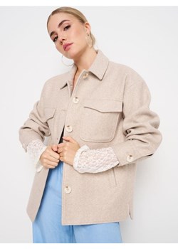 Sinsay - Kurtka koszulowa typu shacket - kremowy ze sklepu Sinsay w kategorii Kurtki damskie - zdjęcie 188092561