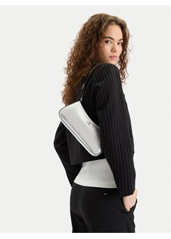 Calvin Klein Torebka Ck Metallic Small Shoulder Bag LV04F3304G Srebrny ze sklepu MODIVO w kategorii Torebki damskie - zdjęcie 188095544