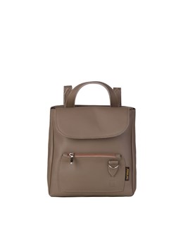 beżowy plecak skórzany Zoya ze sklepu Słoń Torbalski w kategorii Plecaki - zdjęcie 188099710