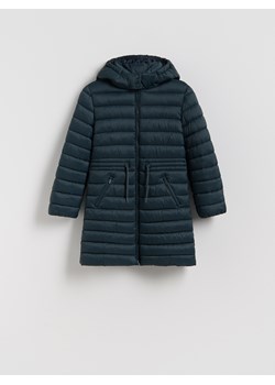 Reserved - Długi pikowany płaszcz z kapturem - jasny zielony ze sklepu Reserved w kategorii Kurtki dziewczęce - zdjęcie 188099752