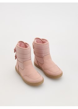 Reserved - Ocieplane botki z zapięciem na rzep - brudny róż ze sklepu Reserved w kategorii Buty zimowe dziecięce - zdjęcie 188099910