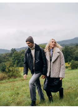 Reserved - Kurtka ze sztucznego baranka - kremowy ze sklepu Reserved w kategorii Futra damskie - zdjęcie 188099920