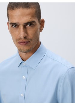 Reserved - Koszula slim z bawełny egipskiej - jasnoniebieski ze sklepu Reserved w kategorii Koszule damskie - zdjęcie 188100654