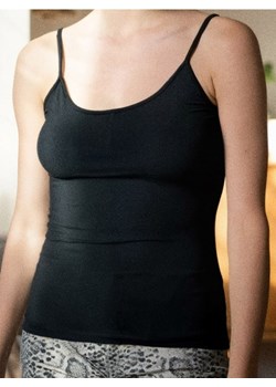 Sinsay - Gładki top na cienkich ramiączkach - czarny ze sklepu Sinsay w kategorii Bluzki damskie - zdjęcie 188101171