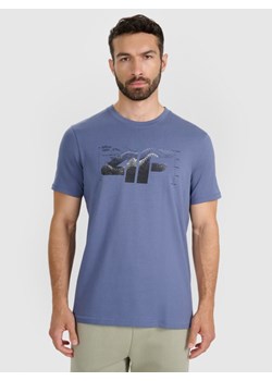 Męski t-shirt z nadrukiem 4F 4FWAW25TTSHM2359 - granatowy ze sklepu Sportstylestory.com w kategorii T-shirty męskie - zdjęcie 188101971