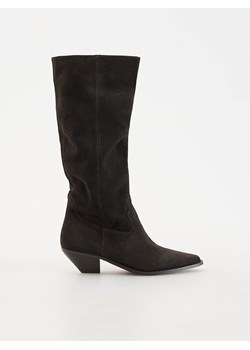 Reserved - Zamszowe kozaki z przeszyciami - szary ze sklepu Reserved w kategorii Kozaki damskie - zdjęcie 188102443