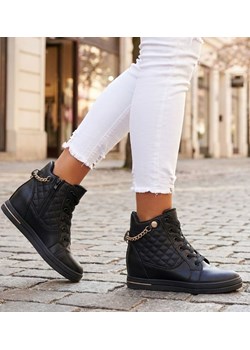 Czarne sneakersy damskie na koturnie /E8-1 12772 T796/ ze sklepu Pantofelek24.pl w kategorii Trampki damskie - zdjęcie 188102740