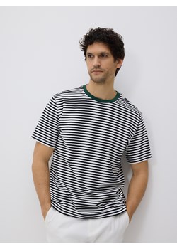 Reserved - T-shirt regular w paski - złamana biel ze sklepu Reserved w kategorii T-shirty męskie - zdjęcie 188104410