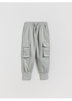 Reserved - Spodnie jogger cargo - jasnoszary ze sklepu Reserved w kategorii Spodnie chłopięce - zdjęcie 188105640