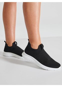 Sinsay - Wsuwane sneakersy - czarny ze sklepu Sinsay w kategorii Buty sportowe damskie - zdjęcie 188106522