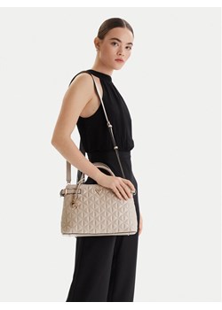 Torebka Guess Paisleigh HWQG98 83060 Beżowy ze sklepu eobuwie.pl w kategorii Kuferki - zdjęcie 188112131