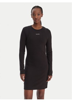 Calvin Klein Jeans Sukienka dzianinowa LV047E219G Czarny Slim Fit ze sklepu MODIVO w kategorii Sukienki - zdjęcie 188112324