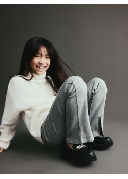 Reserved - Spodnie flare z rozcięciami - jasnoszary ze sklepu Reserved w kategorii Spodnie dziewczęce - zdjęcie 188113014