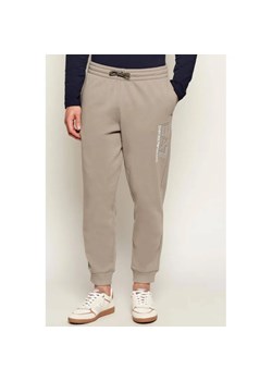 EA7 Spodnie dresowe | Regular Fit ze sklepu Gomez Fashion Store w kategorii Spodnie męskie - zdjęcie 188113592