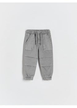 Reserved - Bawełniane spodnie parachute - ciemnoszary ze sklepu Reserved w kategorii Spodnie chłopięce - zdjęcie 188114574